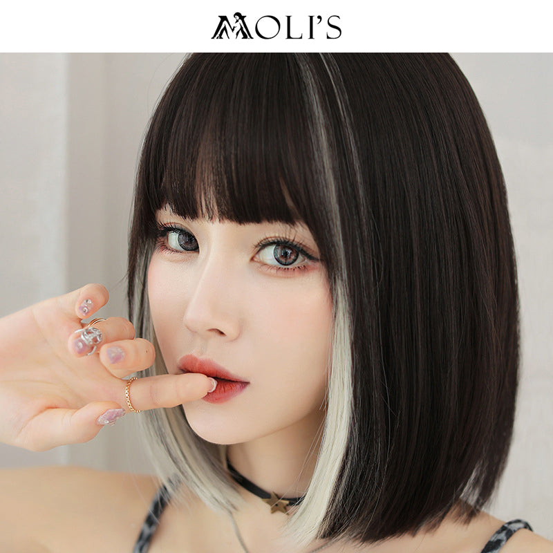 Inthemask by Moli's short straight black and gray wig with flush bangs, 33cm, styled with a sleek, modern look