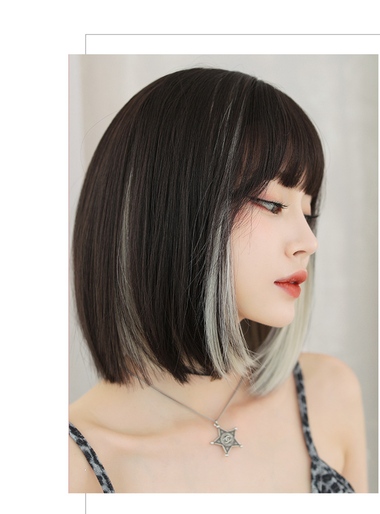 Inthemask by Moli's Bobo short straight black and gray wig with flush bangs, 33cm length, styled for a natural look.
