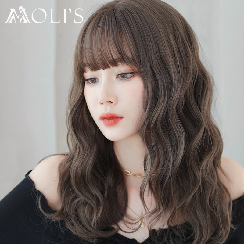InTheMask by MOLIS brown 52cm straight wig with flush bangs, showcasing smooth hair and natural style.