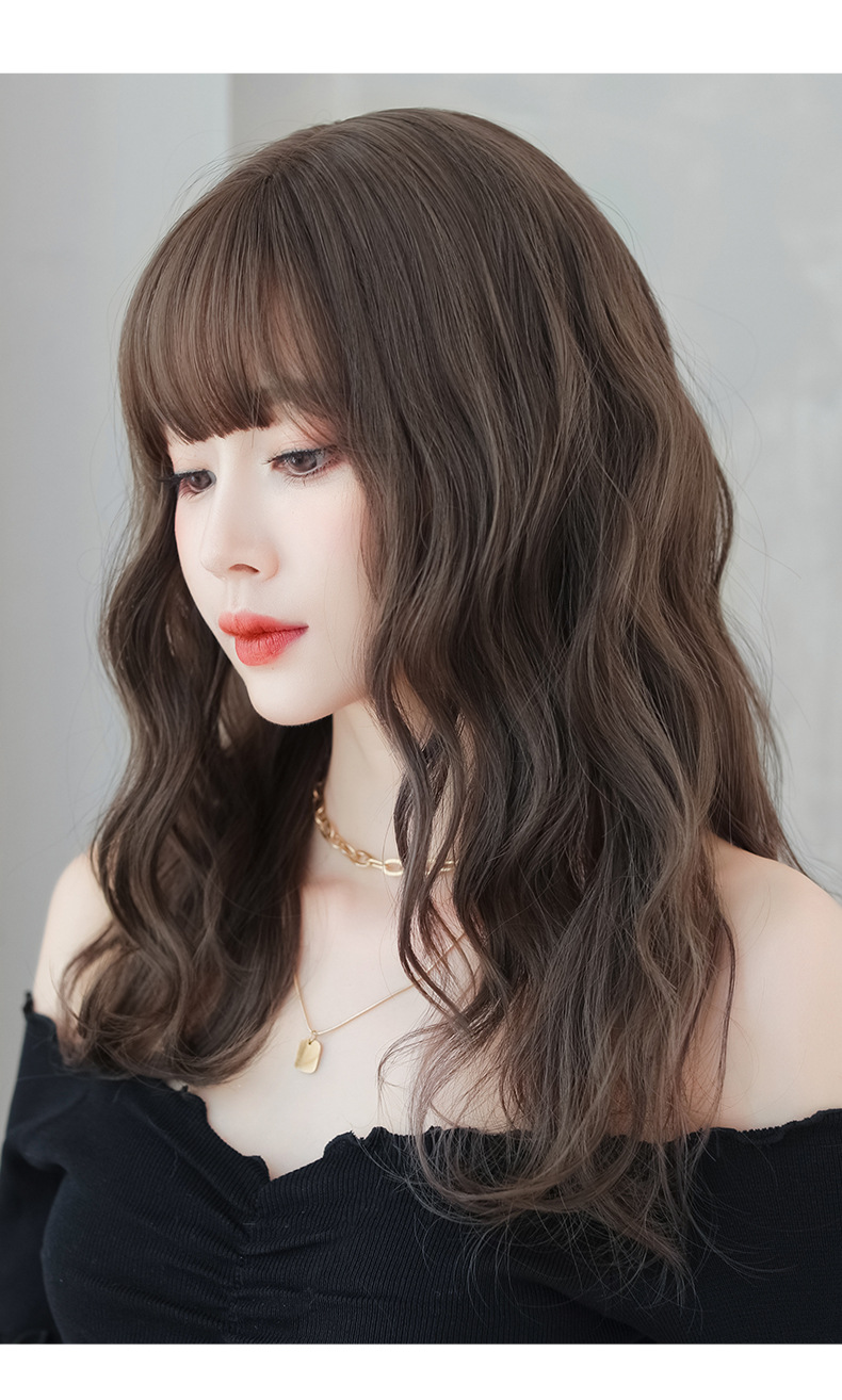 Brown 52cm straight wig with flush bangs from Molis Wigs, styled with natural straight hair and a sleek fringe.