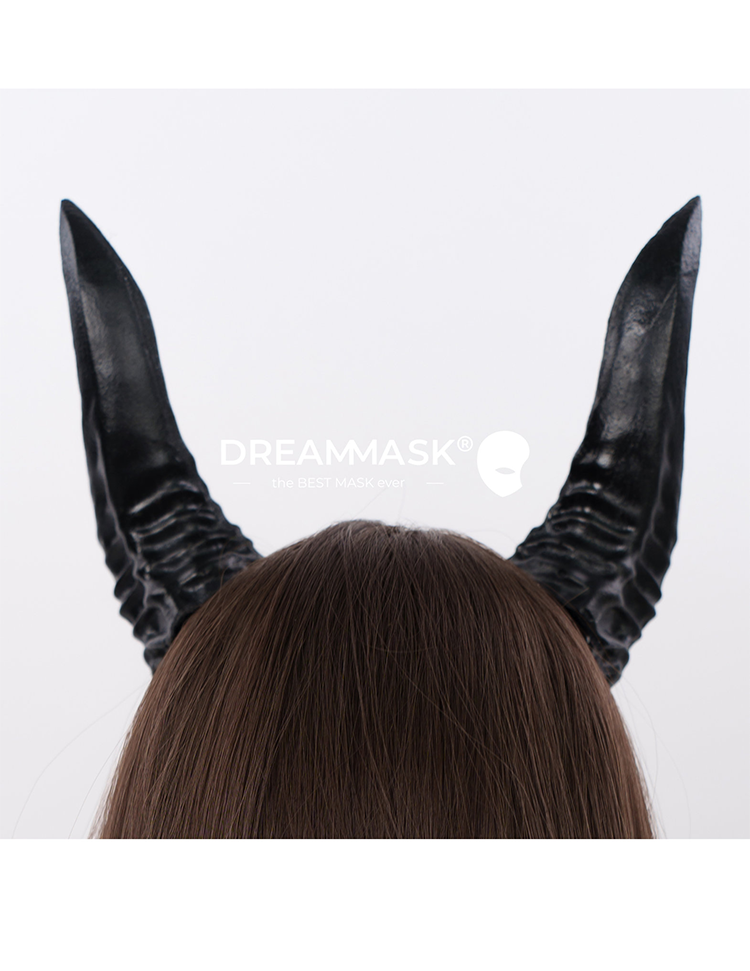 Demon ram horns accessory from InTheMask by Moli's Chessia Accessories collection, featuring black curved horns with detailed texture.
