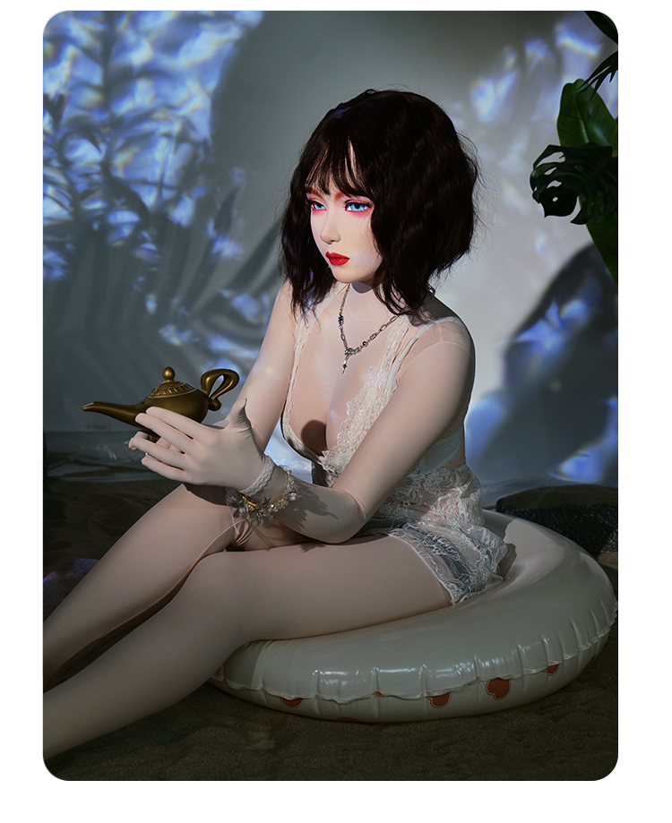 Limited edition female doll mask with latex hood and special makeup by InTheMask MOLIS, featuring detailed facial features.