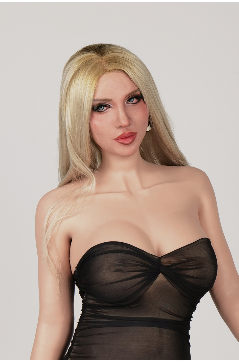 InTheMask by MOLIS Amelia Soho Makeup SFX-Level silicone female mask showing realistic facial features and detailed skin texture.