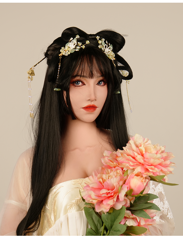 MoliFX Linglong Taoyao makeup mask by InTheMask, featuring detailed female face with C cup breasts, traditional Asian beauty style.
