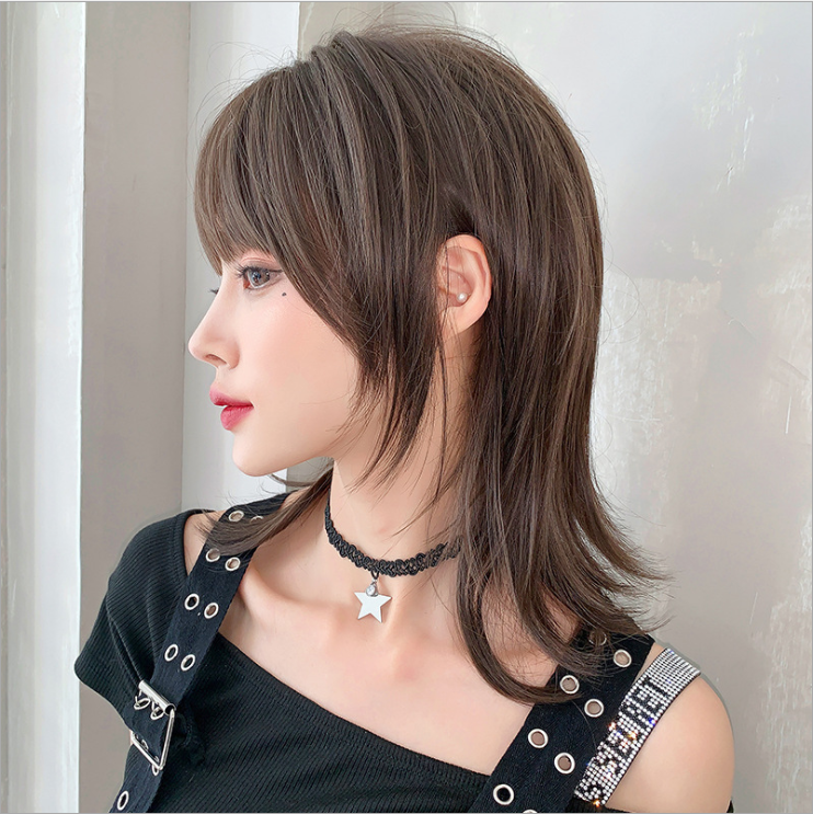 Brown Wig 42cm short hair with with stray pieces