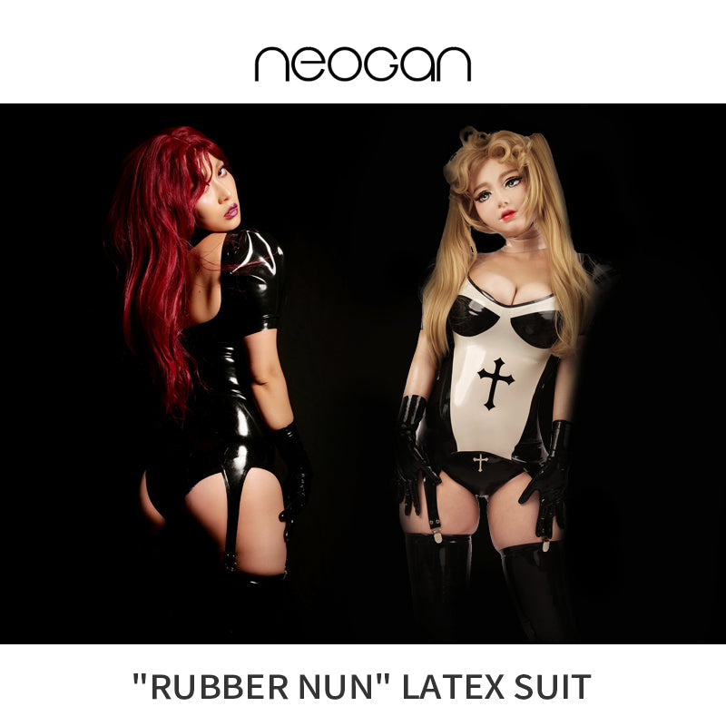 NEOGAN | Latexanzug „Rubber Nun“ mit Halsband und Hosenträgern 